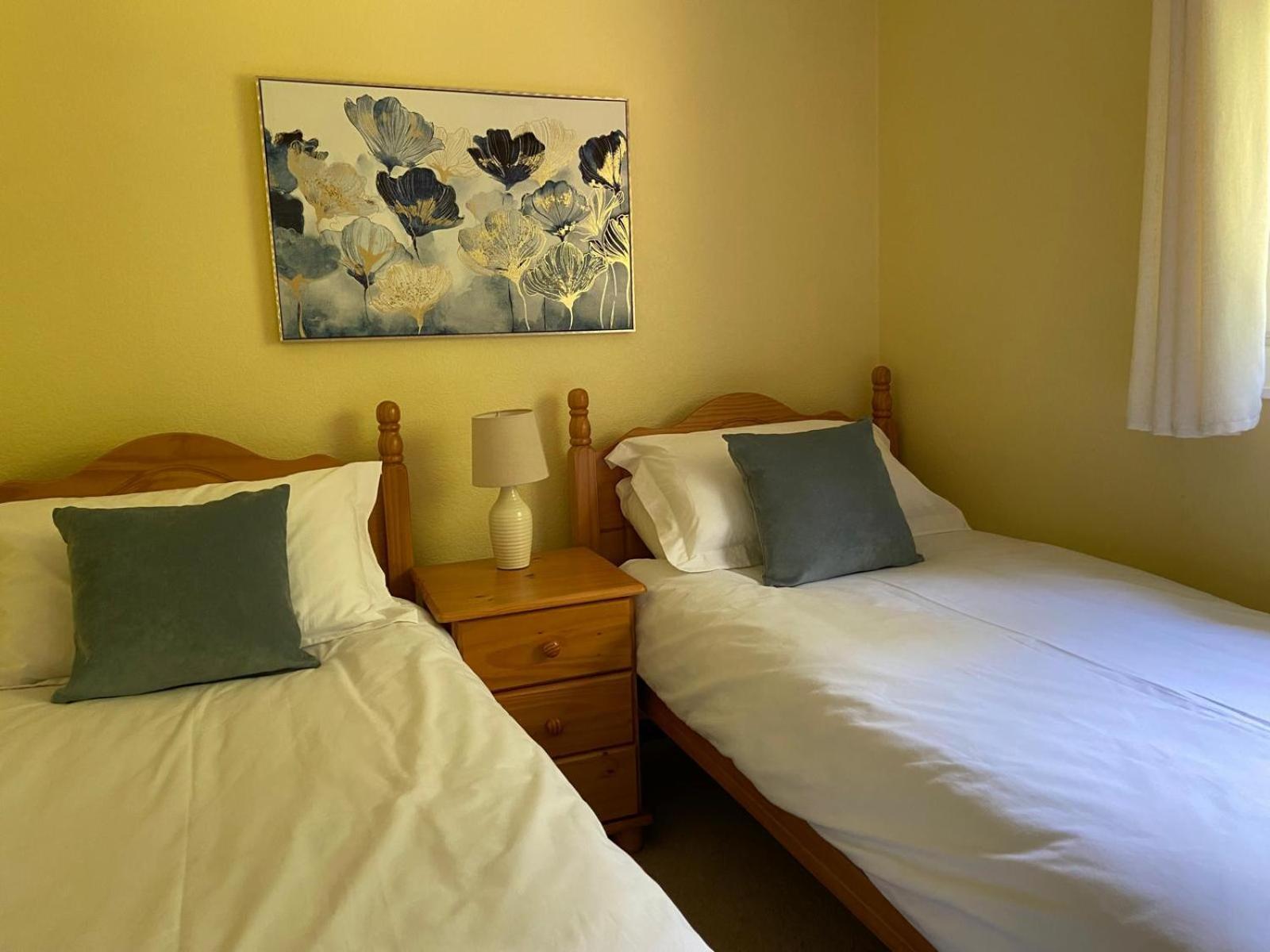 Chalet 64, Lakeside, Glan Gwna Holiday Park Caernarfon Buitenkant foto